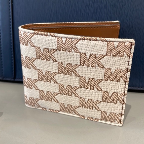 Michael Kors Men’s Women’s Cooper Logo Fabric Billfold Wallet Light Cream Multi - Picture 16 of 16